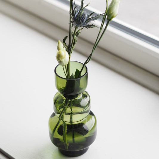Cesena vase fra Krifon i fargen grønt glass.